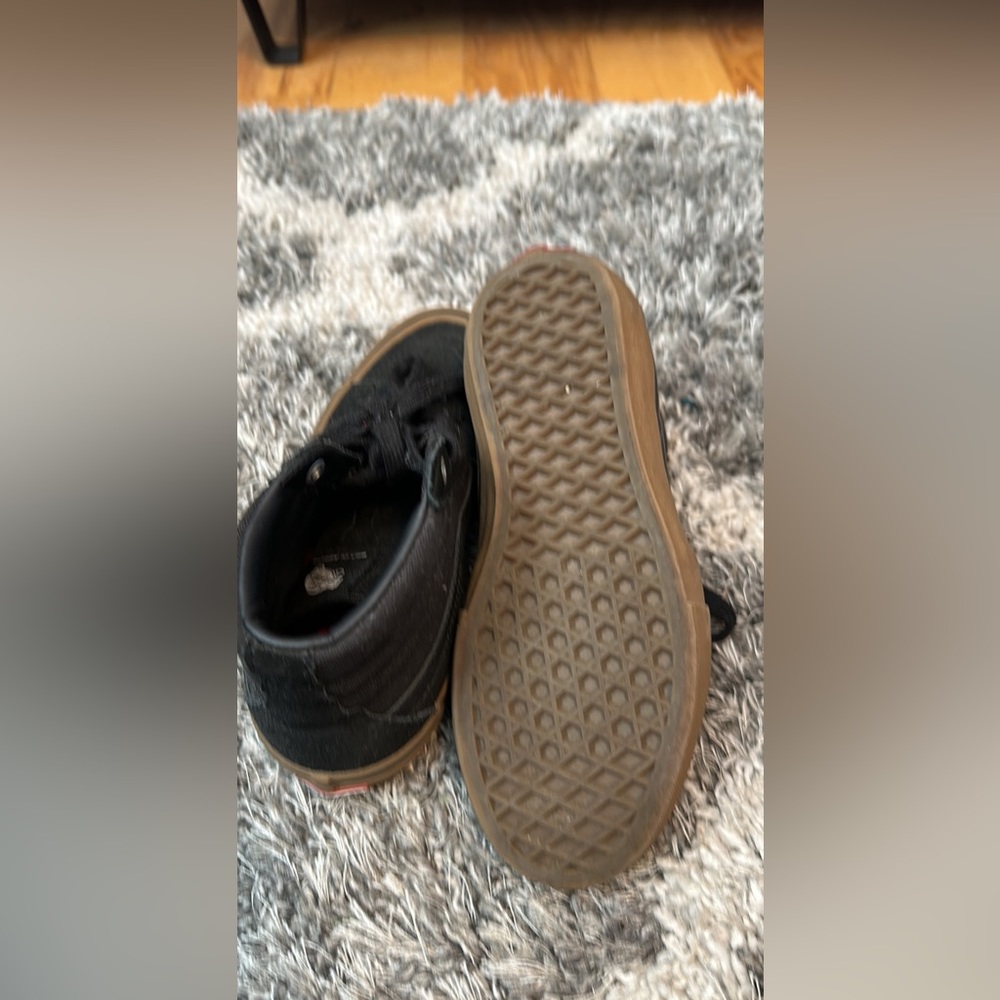 Vans shoes size 5.5 like new worn maybe one time